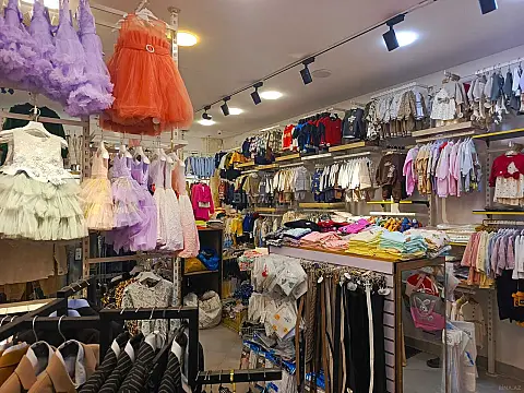 Satılır obyekt 160 m²