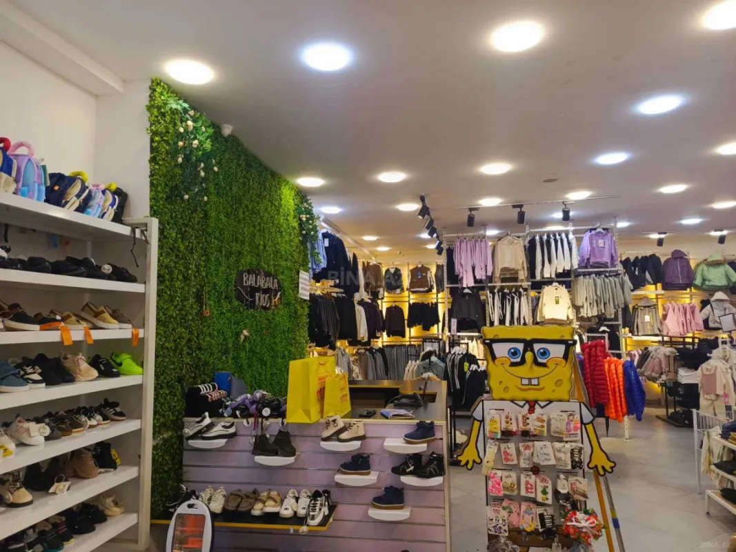 Satılır obyekt 160 m²