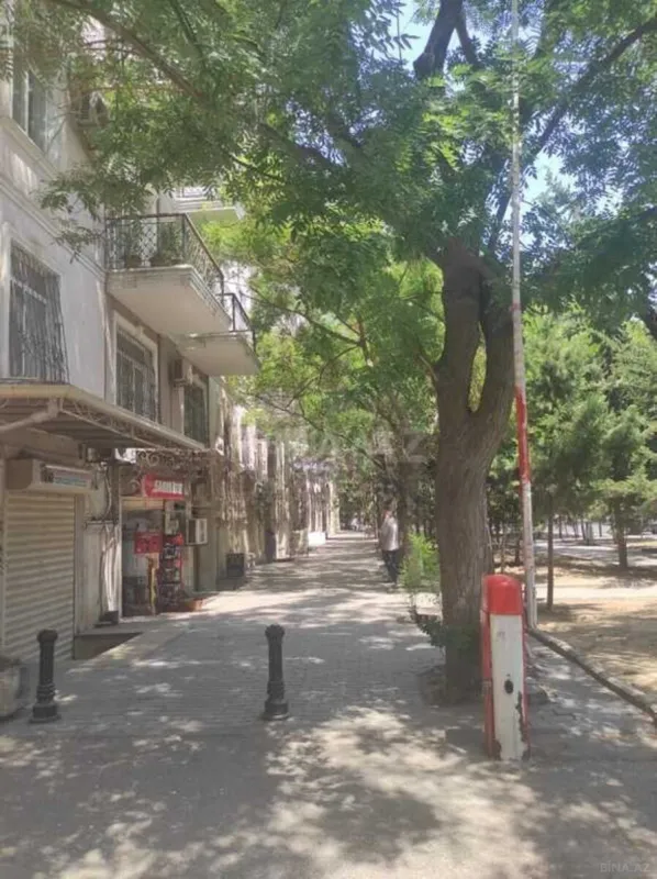 Satılır 2 otaqlı mənzil 68 m²