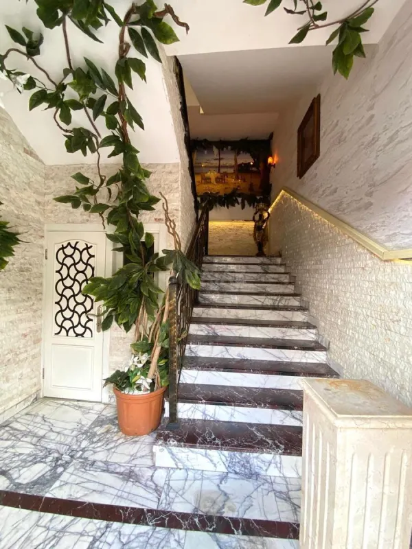 Satılır obyekt 2000 m²