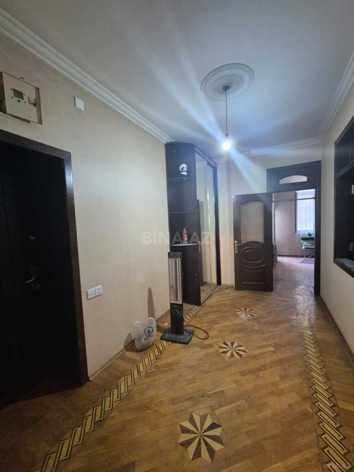 Satılır 3 otaqlı mənzil 120 m²