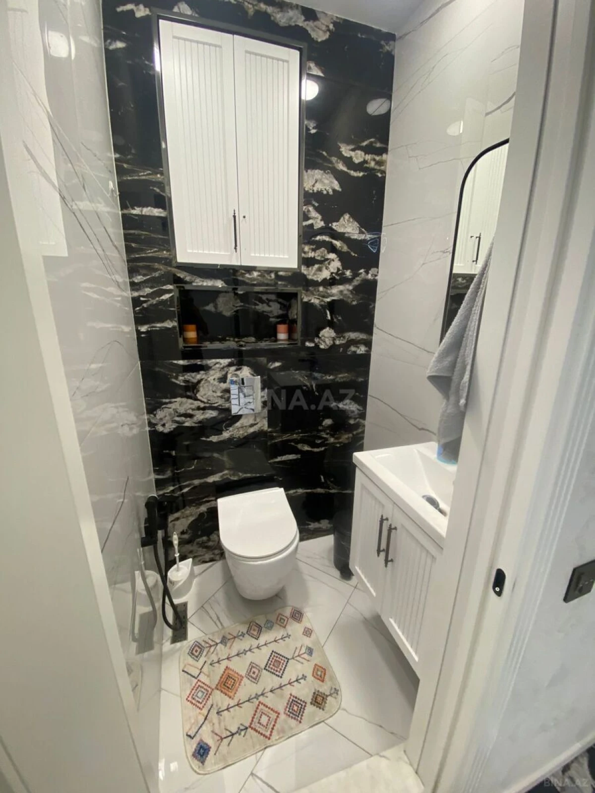 Kirayə verilir 2 otaqlı mənzil 90 m²