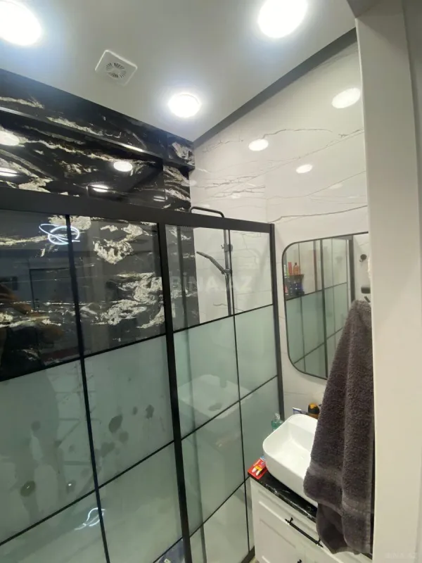 Kirayə verilir 2 otaqlı mənzil 90 m²