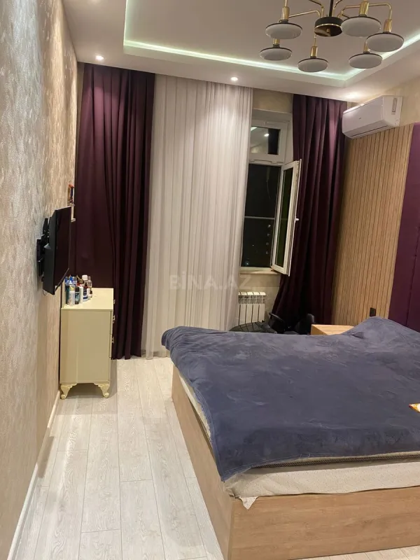 Kirayə verilir 2 otaqlı mənzil 90 m²