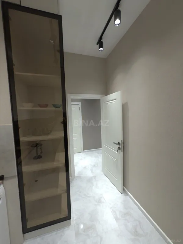 Kirayə verilir 2 otaqlı mənzil 70 m²