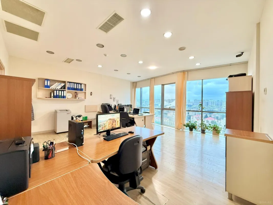 Kirayə verilir 6 otaqlı ofis 167 m²