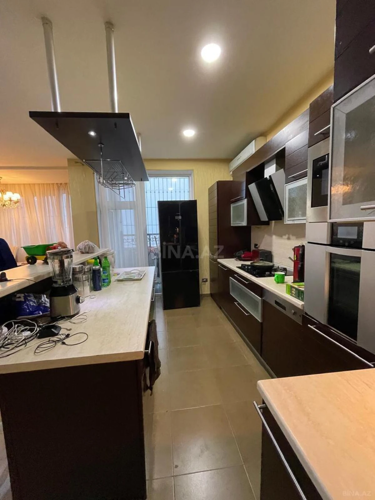Kirayə verilir 3 otaqlı mənzil 140 m²