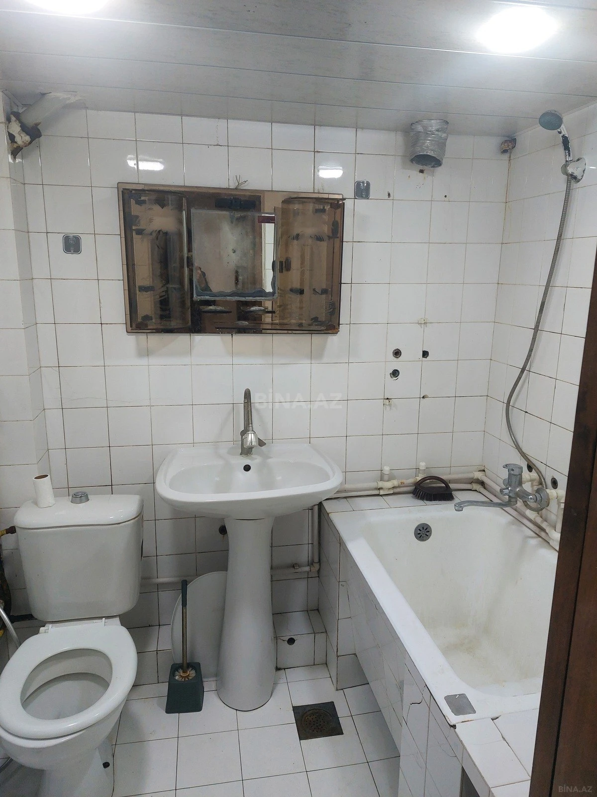 Kirayə verilir 1 otaqlı mənzil 50 m²