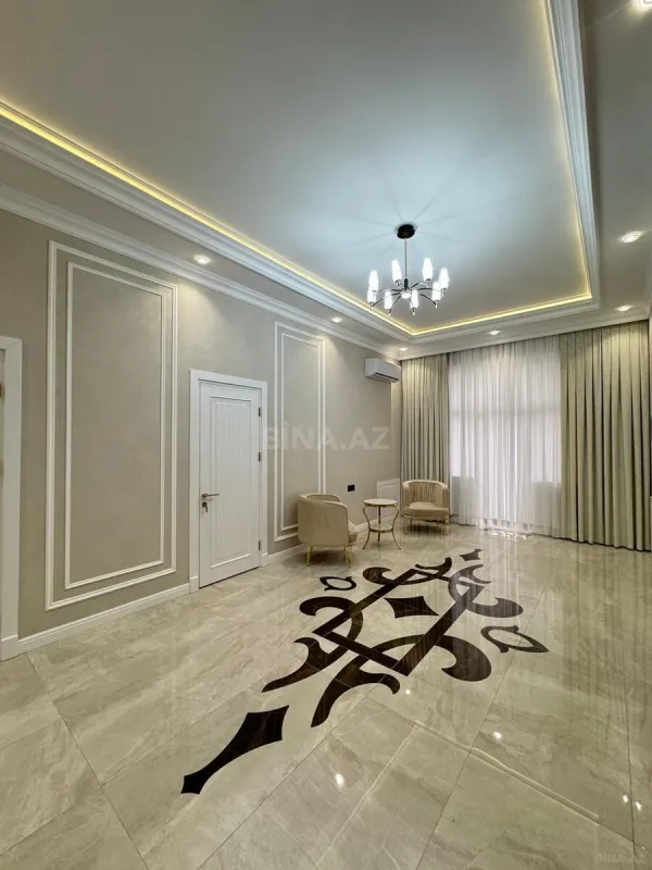 Satılır 10 otaqlı həyət evi 500 m²