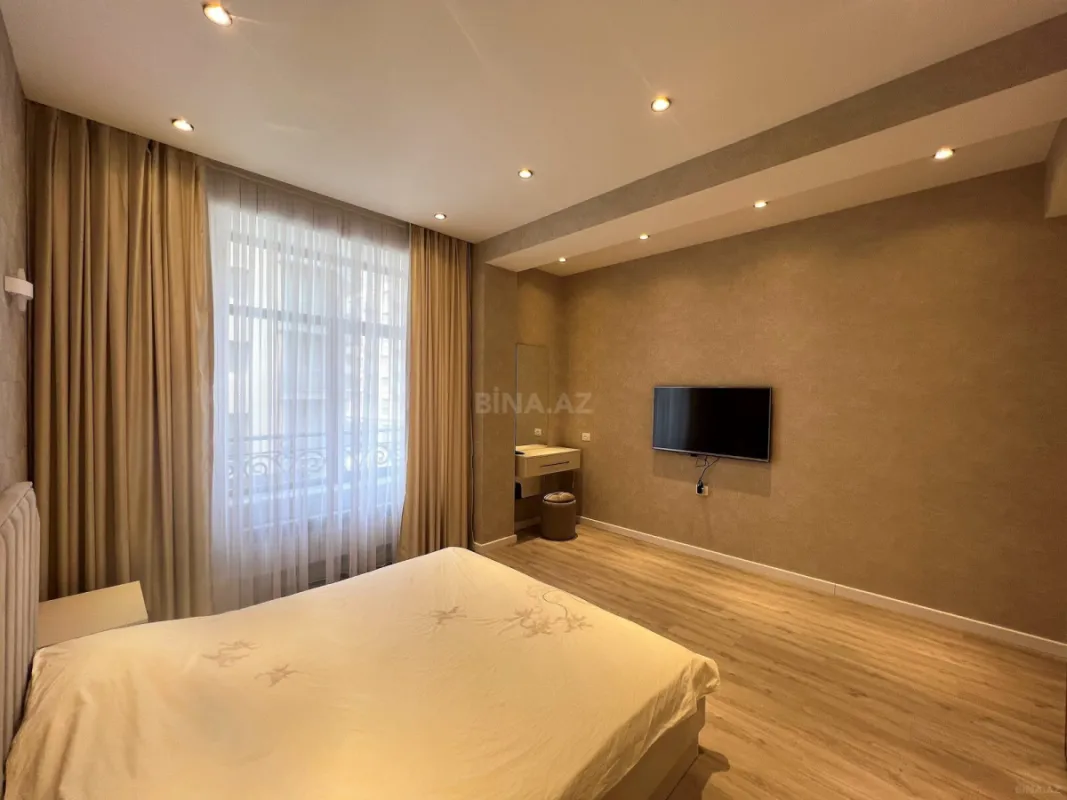 Kirayə verilir 3 otaqlı mənzil 101 m²