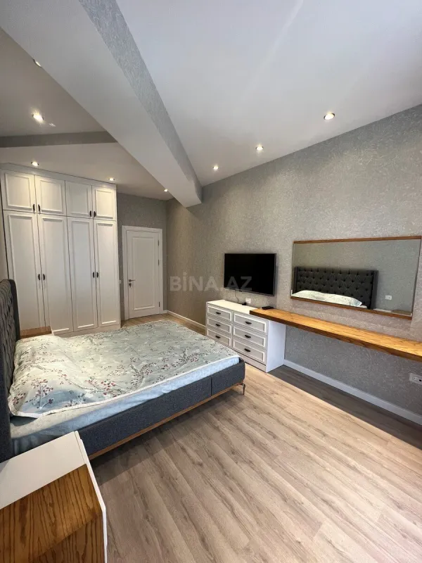 Kirayə verilir 3 otaqlı mənzil 101 m²