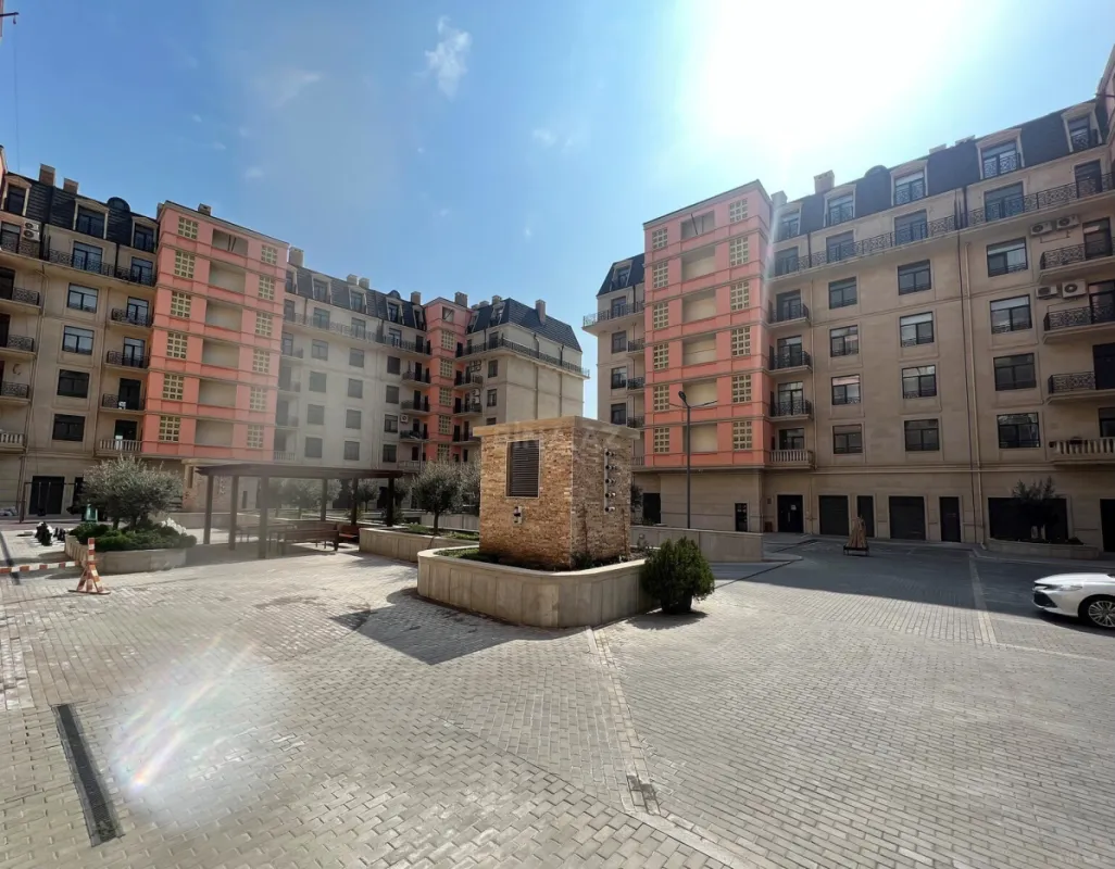 Kirayə verilir 3 otaqlı mənzil 101 m²