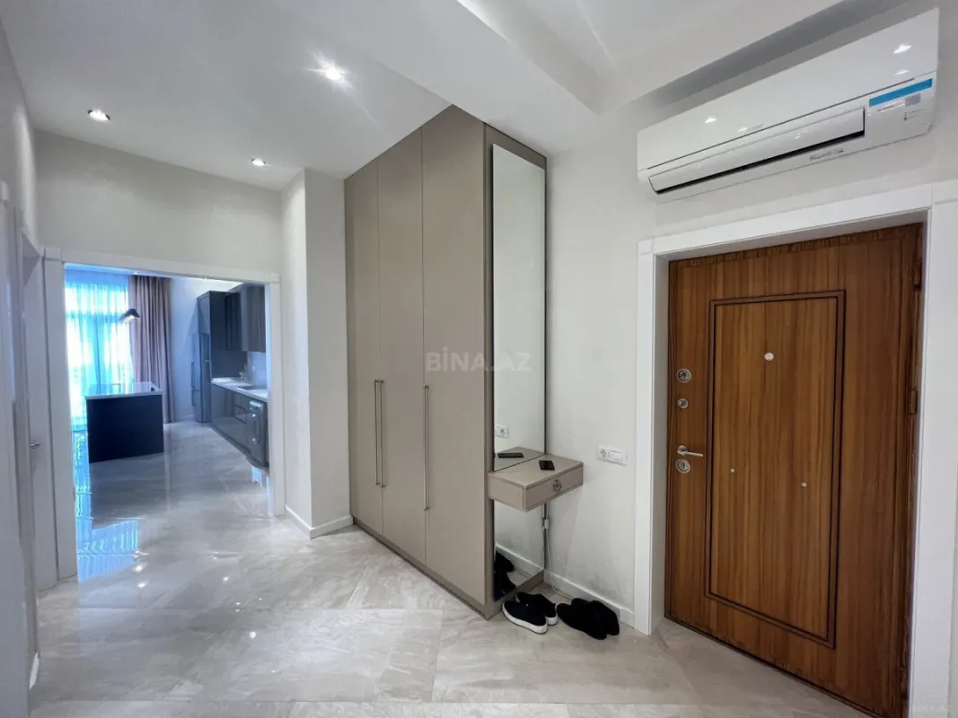 Kirayə verilir 3 otaqlı mənzil 101 m²