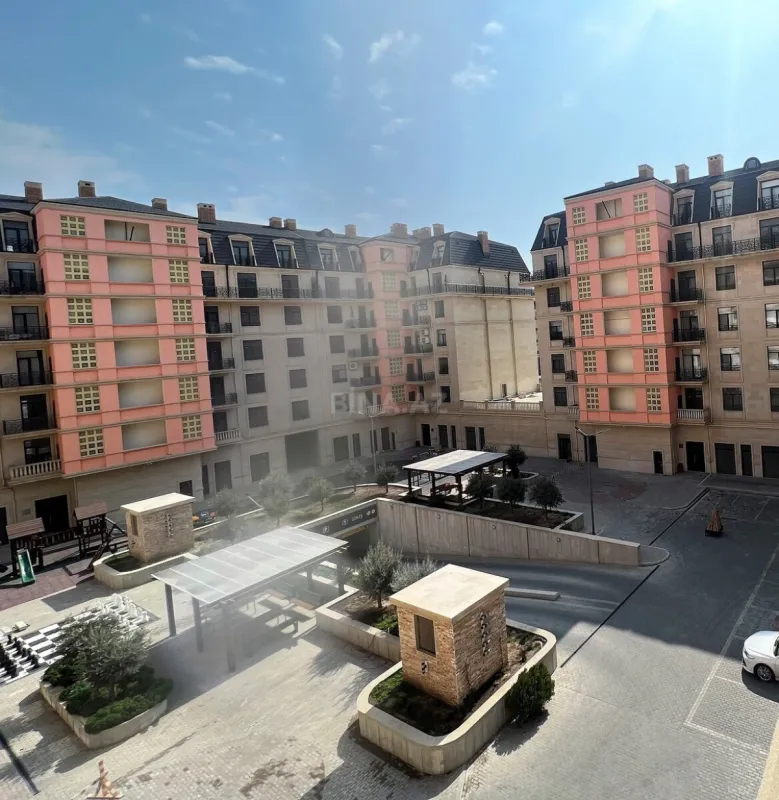 Kirayə verilir 3 otaqlı mənzil 101 m²