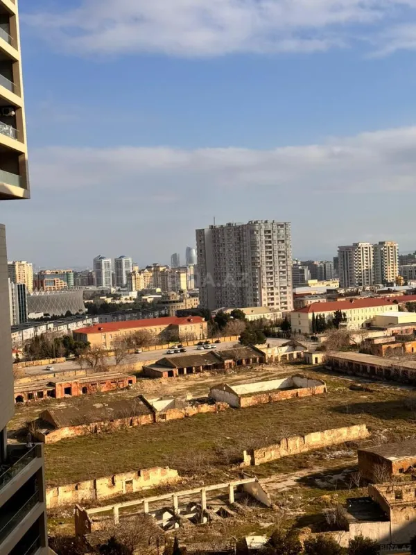 Satılır 3 otaqlı mənzil 106 m²