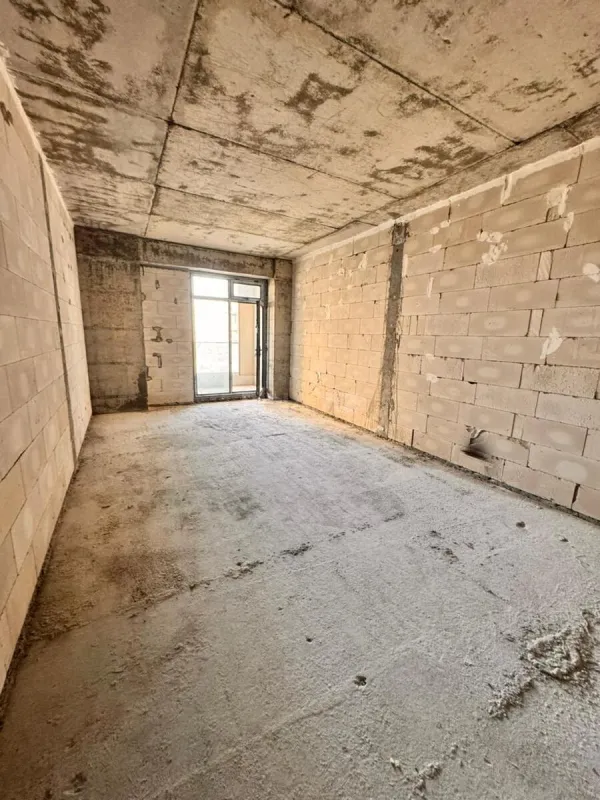 Satılır 3 otaqlı mənzil 106 m²