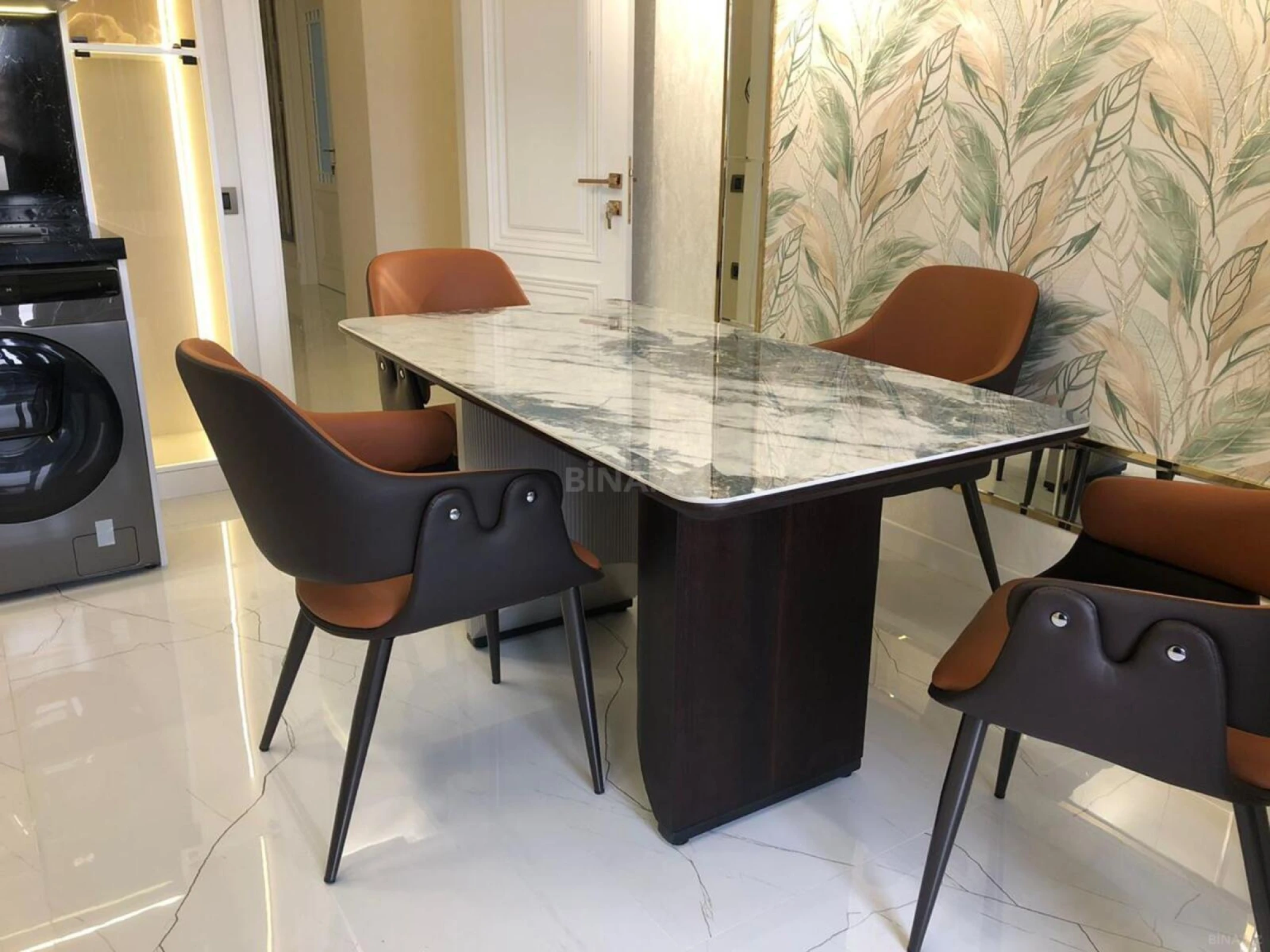 Satılır 3 otaqlı mənzil 125 m²