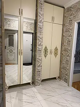 Kirayə verilir 2 otaqlı mənzil 70 m²
