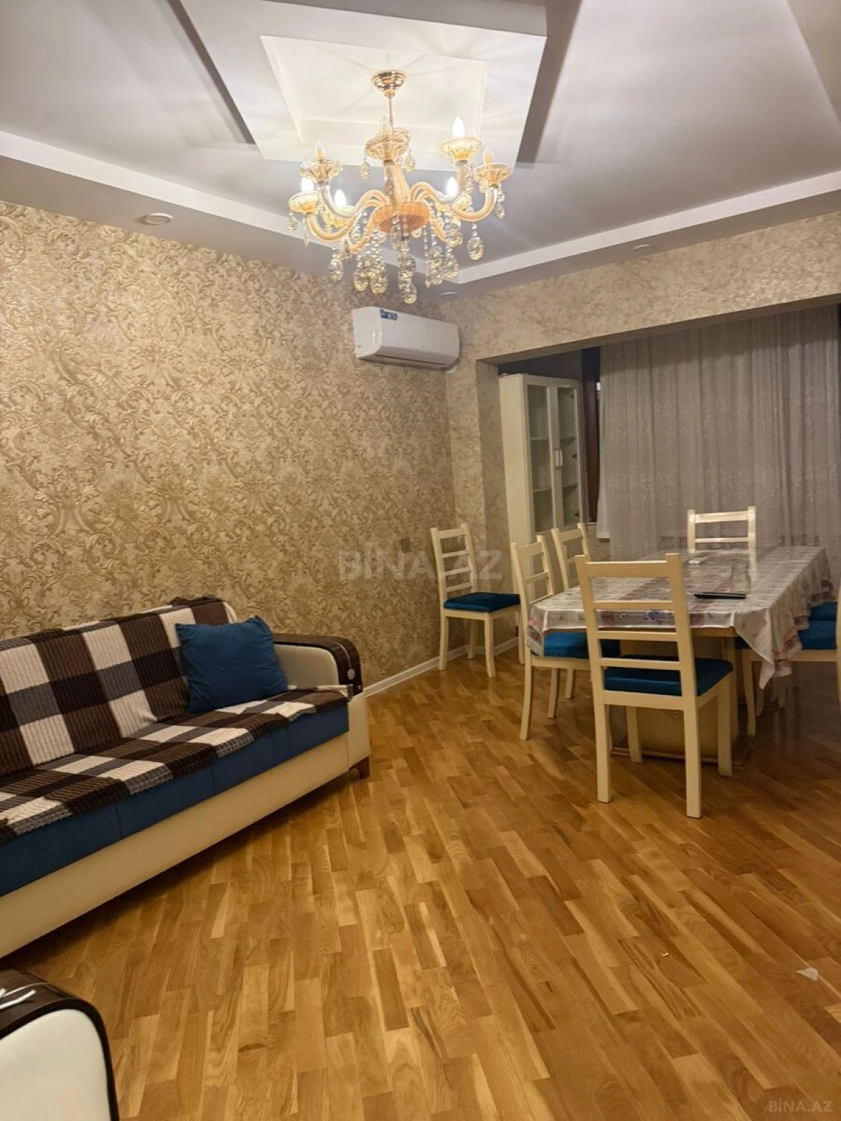Kirayə verilir 2 otaqlı mənzil 70 m²