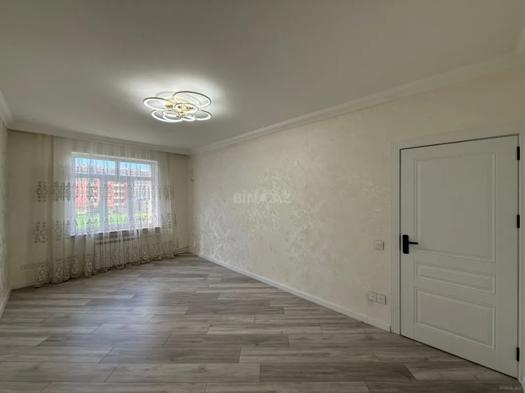 Satılır 4 otaqlı mənzil 100 m²