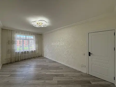 Satılır 4 otaqlı mənzil 100 m²