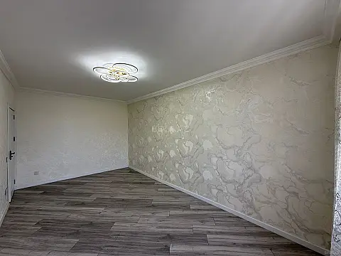 Satılır 4 otaqlı mənzil 100 m²