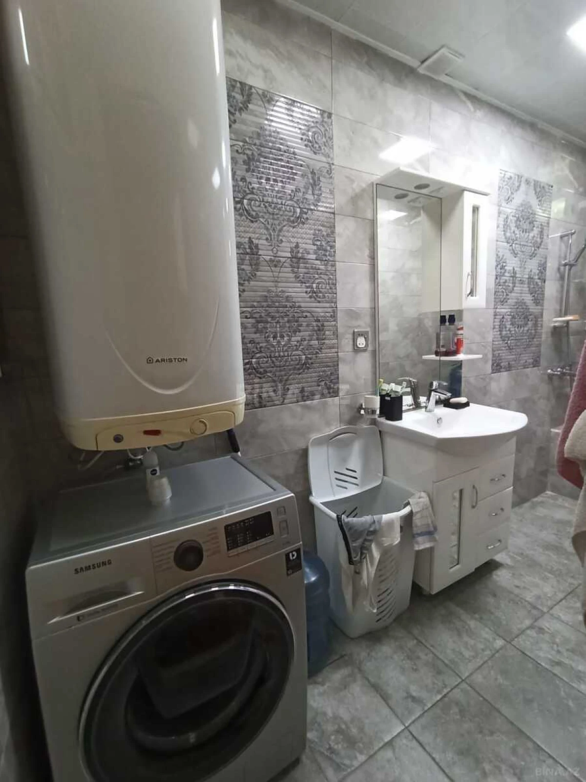 Satılır 3 otaqlı mənzil 100 m²