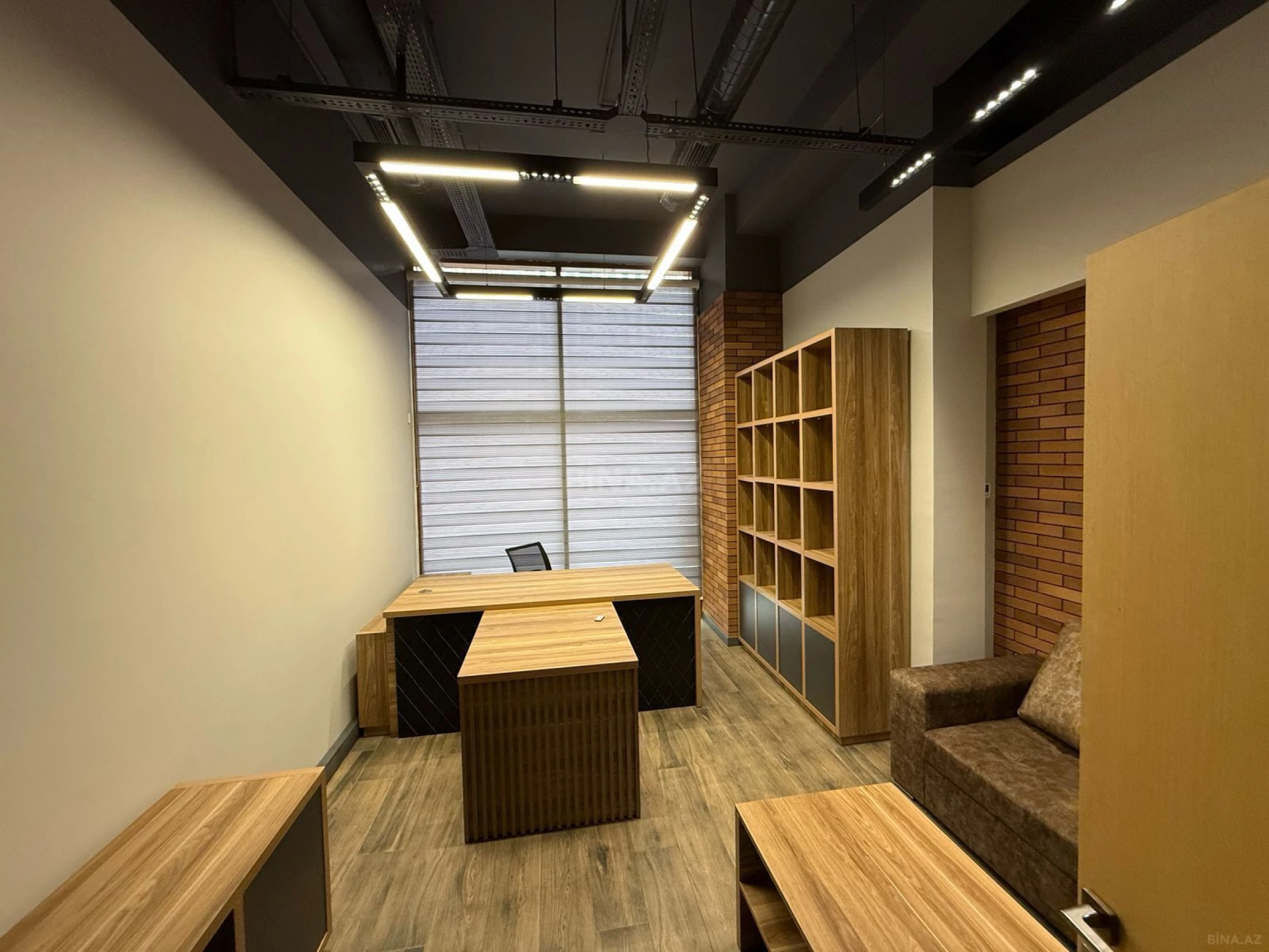 Kirayə verilir 8 otaqlı ofis 350 m²