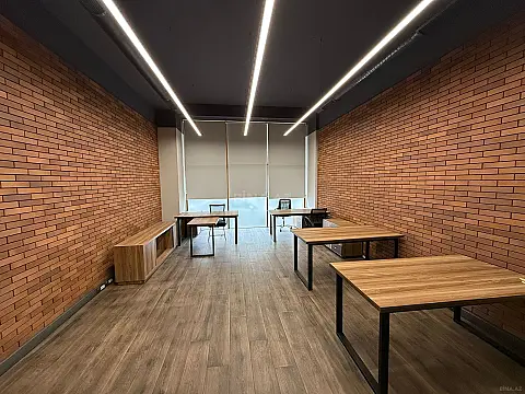 Kirayə verilir 8 otaqlı ofis 350 m²