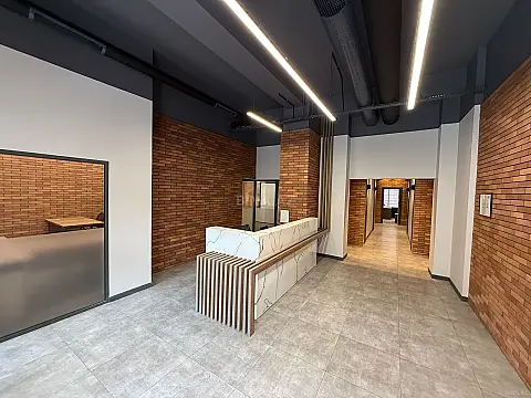 Kirayə verilir 8 otaqlı ofis 350 m² — Bakı, Nərimanov 8 otaq 350.00 m²