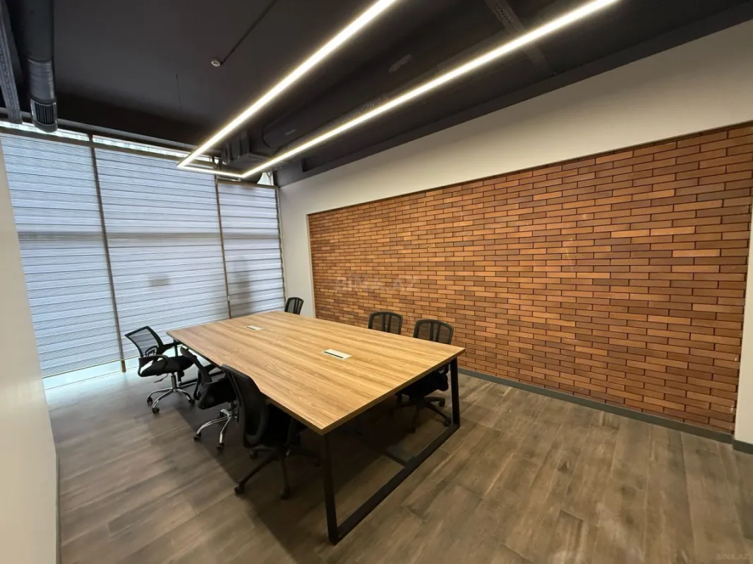 Kirayə verilir 8 otaqlı ofis 350 m²