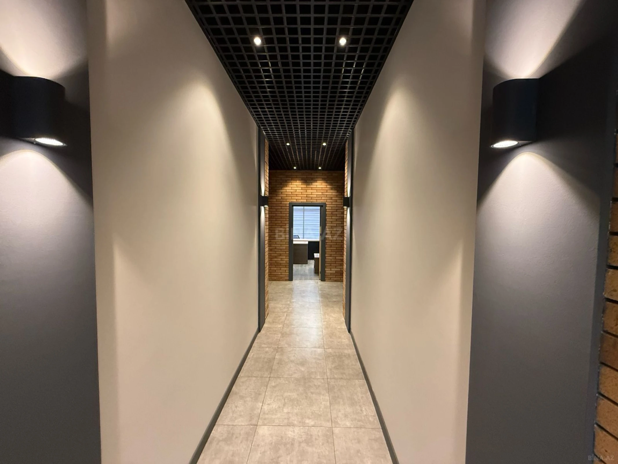 Kirayə verilir 8 otaqlı ofis 350 m²