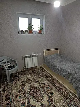 Satılır 8 otaqlı həyət evi 180 m²