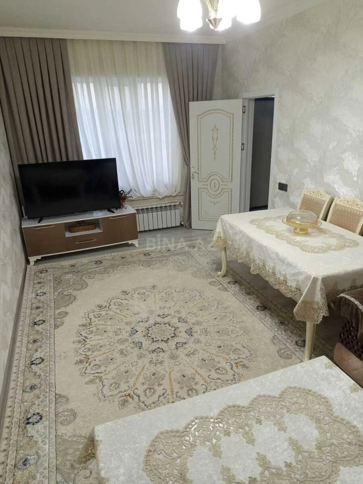Satılır 8 otaqlı həyət evi 180 m²
