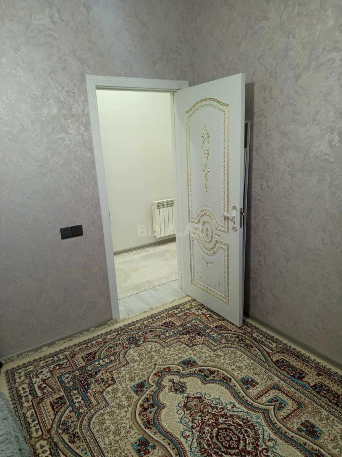 Satılır 8 otaqlı həyət evi 180 m²