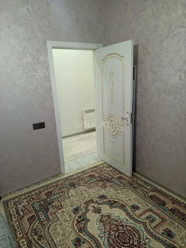 Satılır 8 otaqlı həyət evi 180 m²