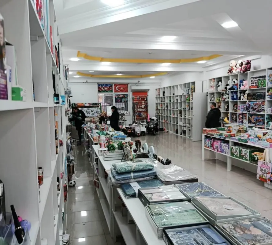 Satılır obyekt 140 m²