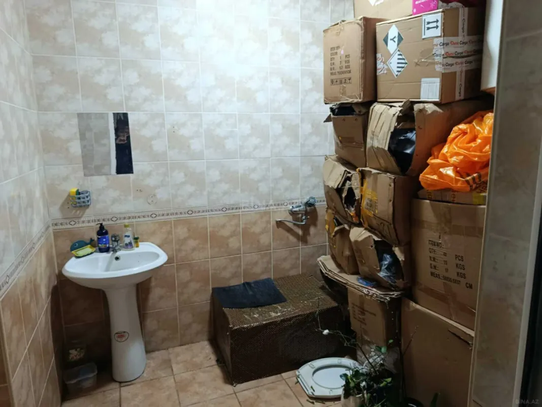 Satılır obyekt 140 m²