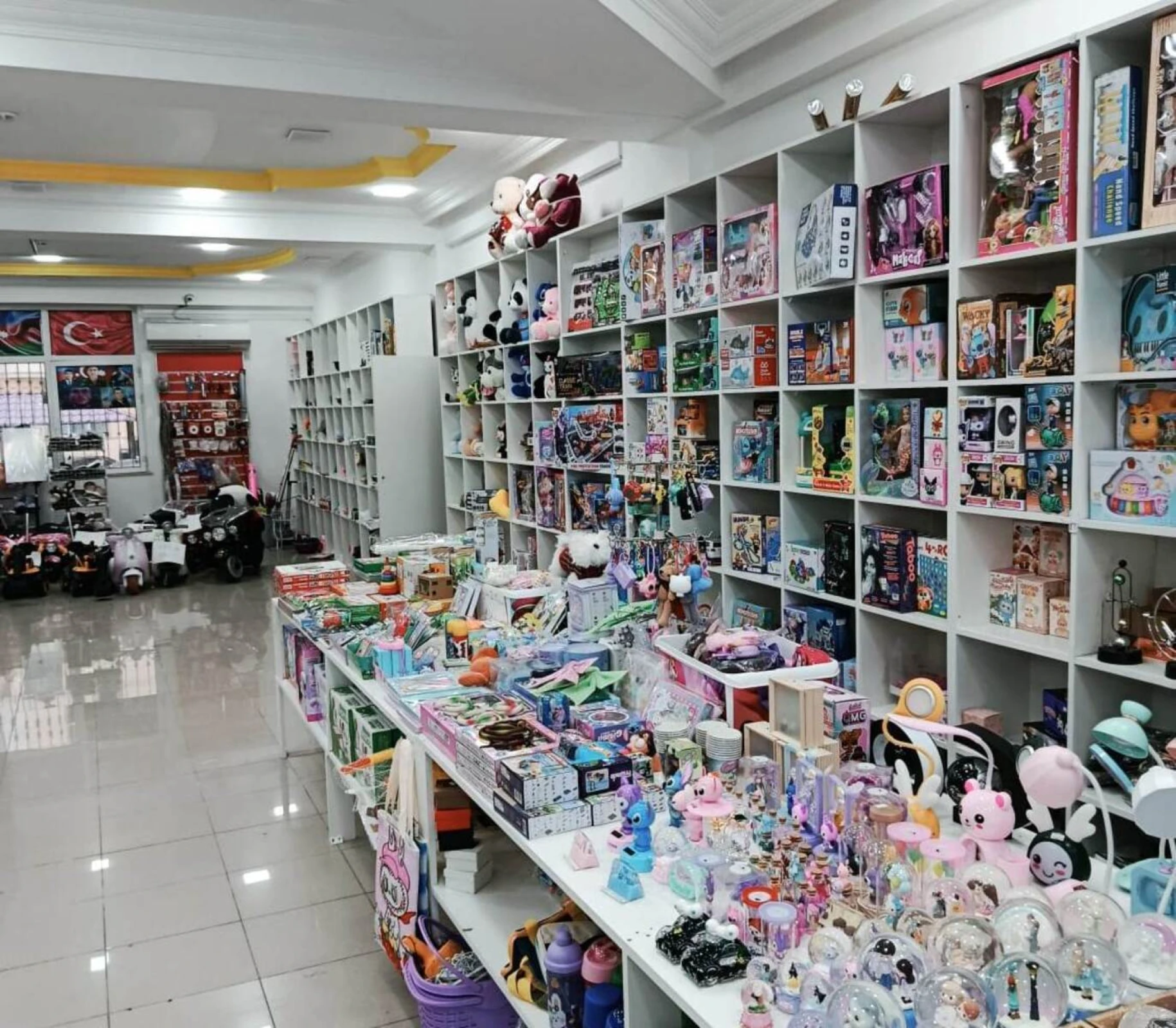 Satılır obyekt 140 m²