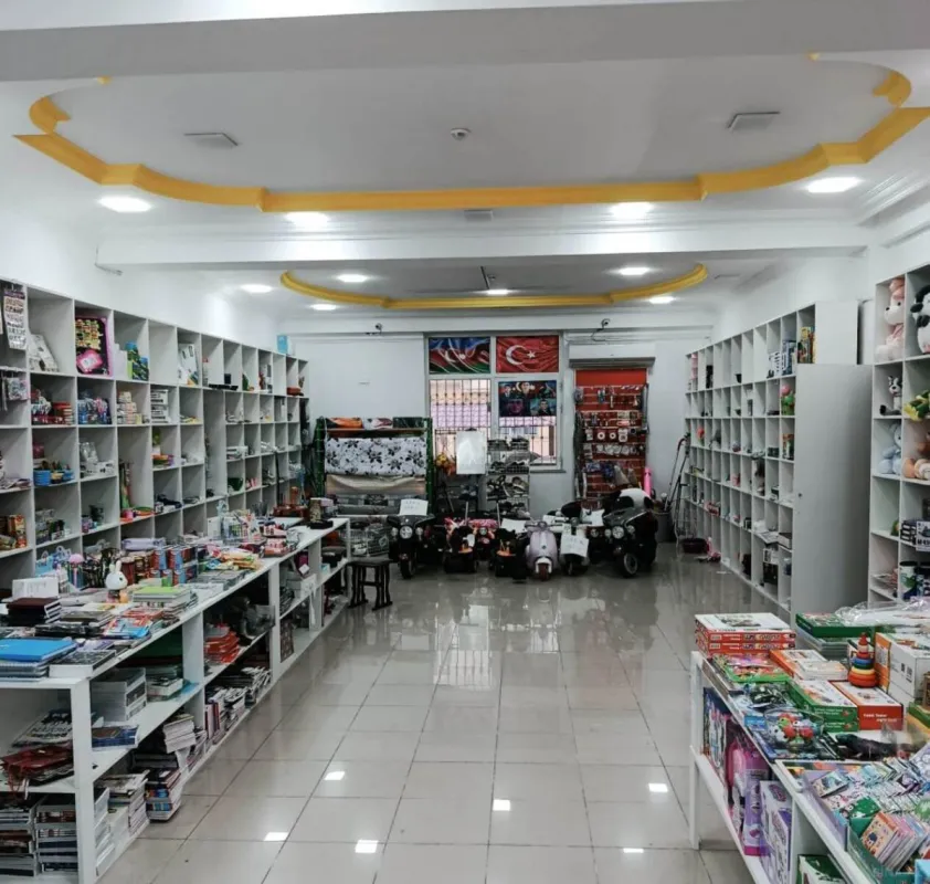 Satılır obyekt 140 m²