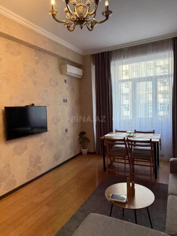 Satılır 2 otaqlı mənzil 49 m²