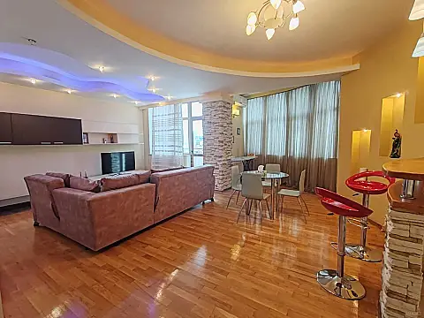 Satılır 3 otaqlı mənzil 120 m² — Bakı 3 otaq 120.00 m²
