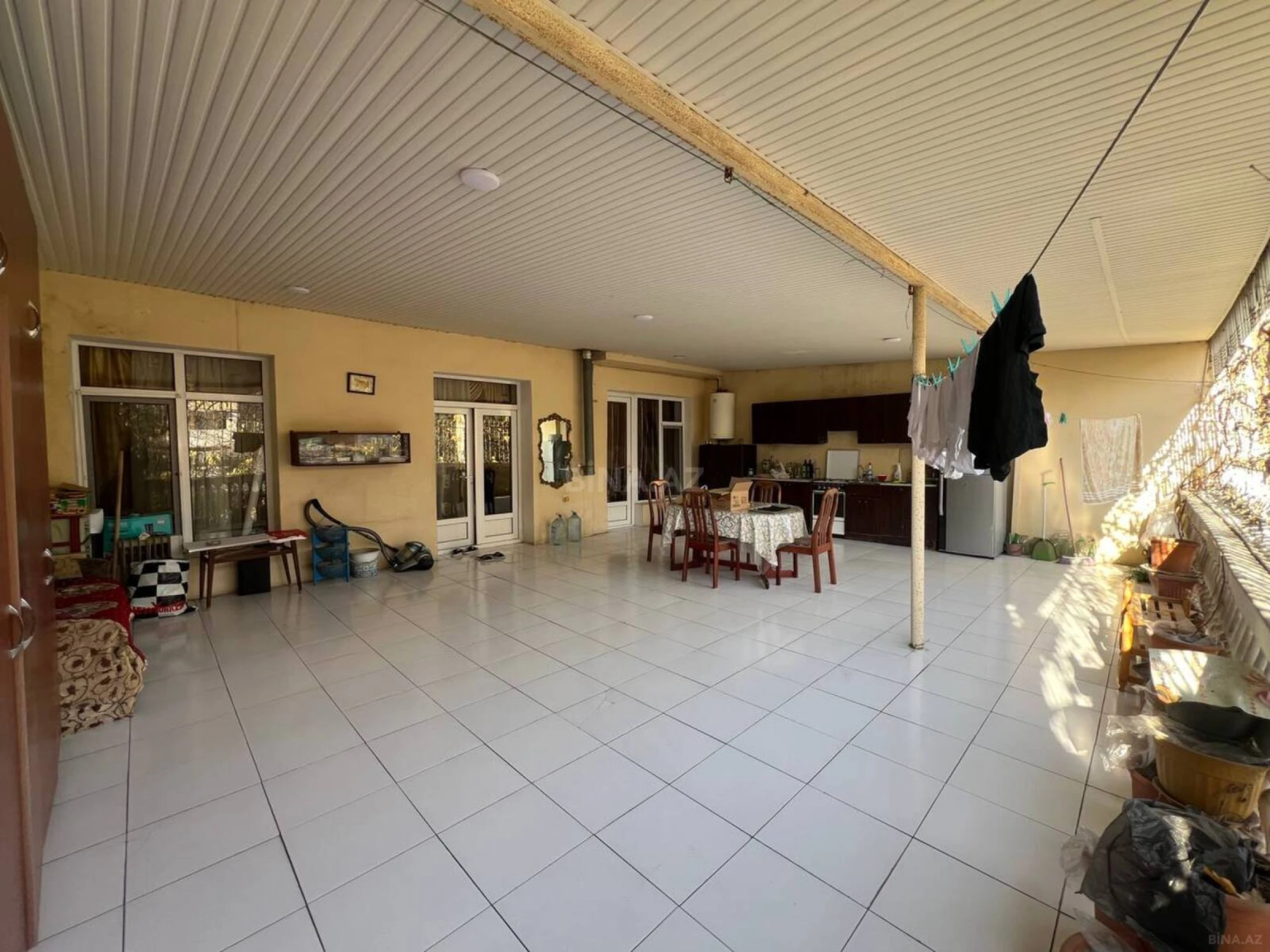 Satılır 4 otaqlı mənzil 160 m²