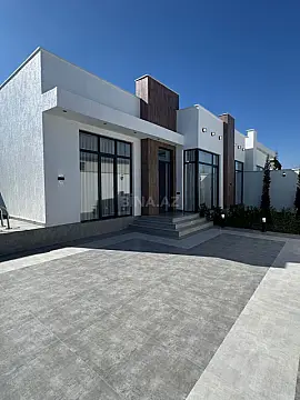 Satılır 4 otaqlı həyət evi 140 m²