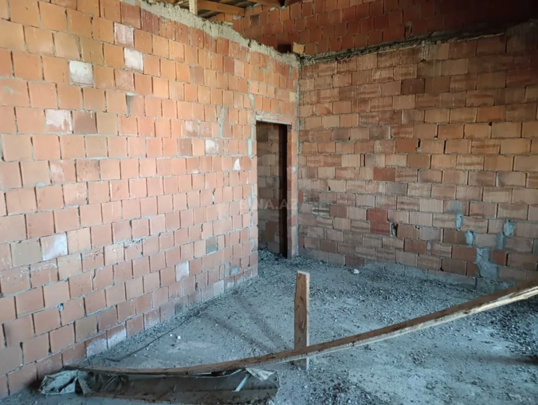 Satılır 2 otaqlı mənzil 72 m²