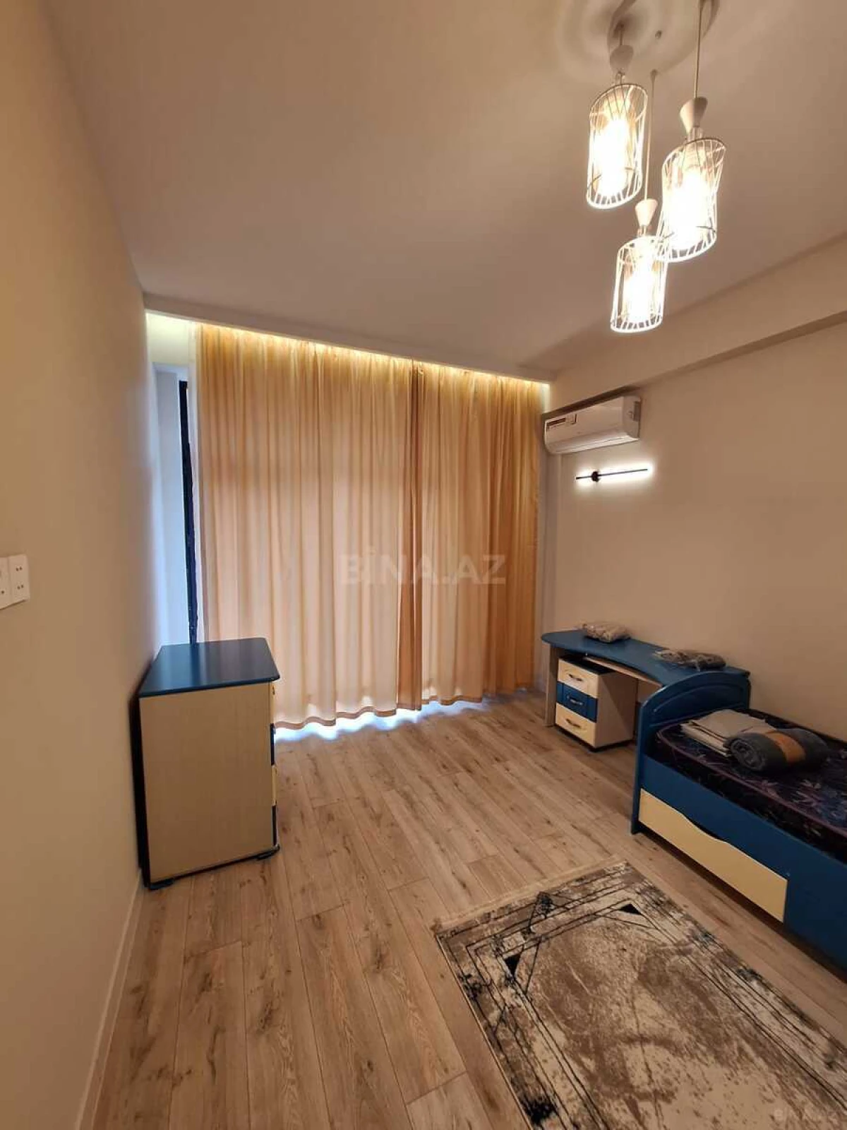 Kirayə verilir 3 otaqlı mənzil 110 m²