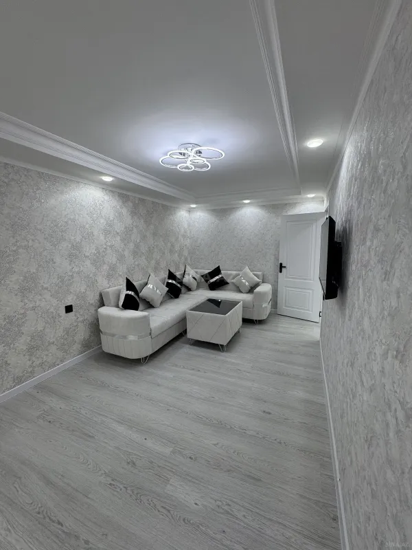 Satılır 2 otaqlı mənzil 38 m²