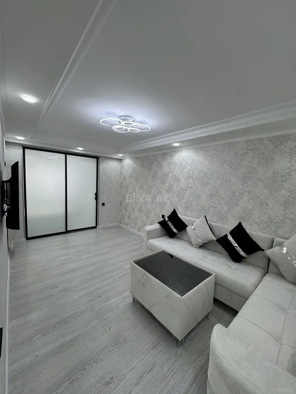 Satılır 2 otaqlı mənzil 38 m²