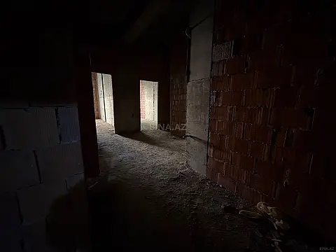 Satılır 3 otaqlı mənzil 125 m²