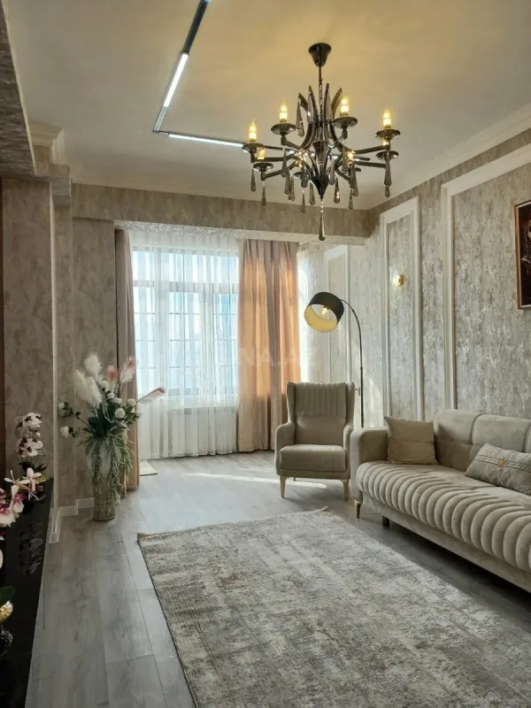 Satılır 2 otaqlı mənzil 53 m²